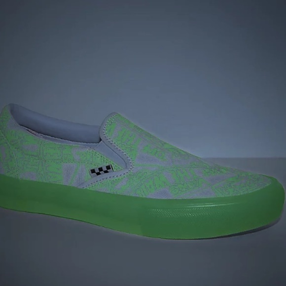 Vans Glow in the Dark! New in box! - Picture 2 of 12